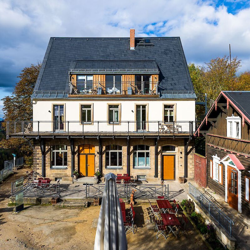 Steinhaus und Blockhaus